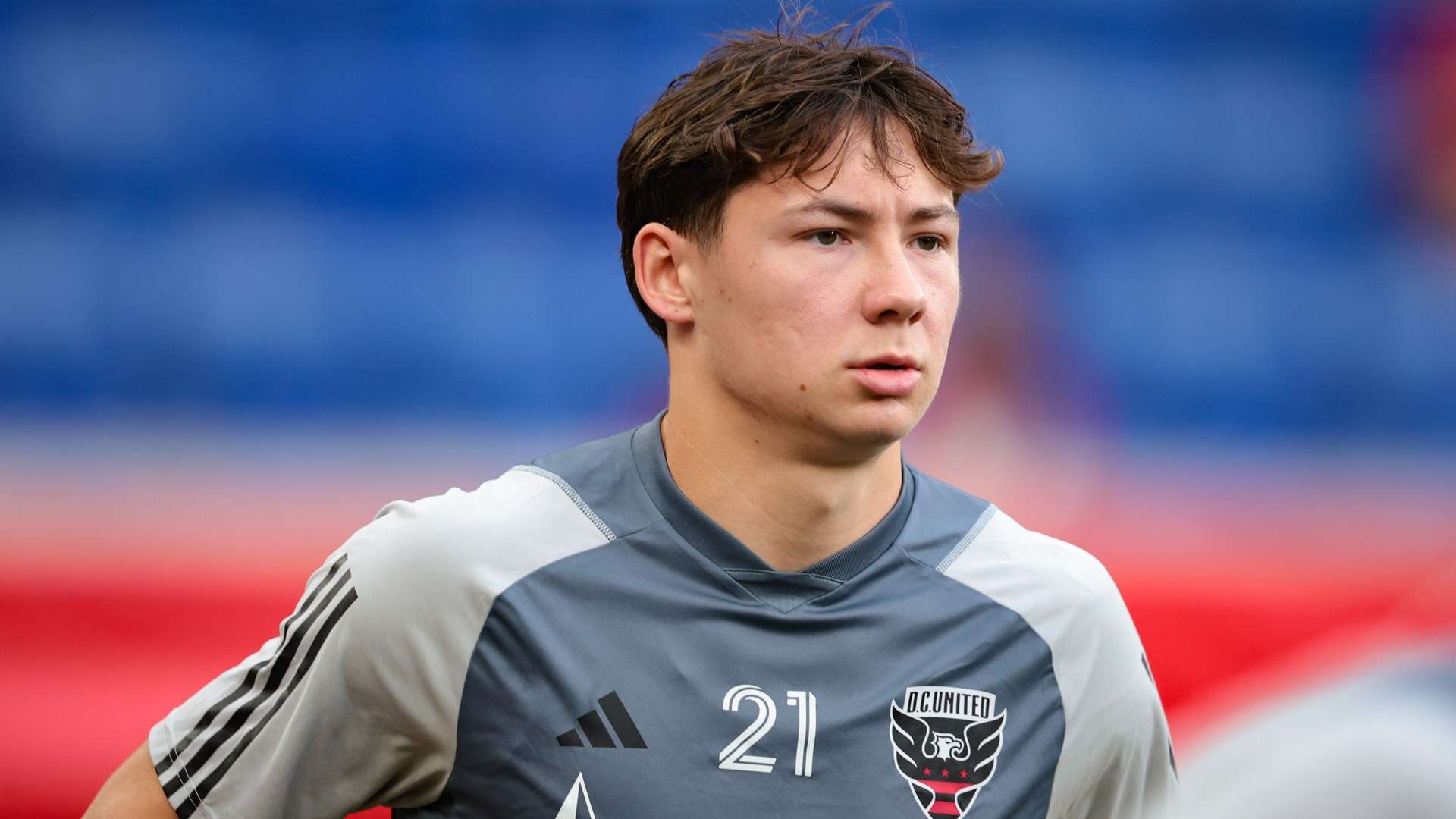 于引进年轻 于引进年轻